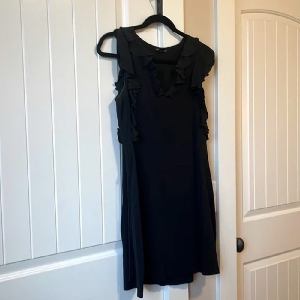 Club Monaco 100% Silk Black Ruffle Dress with ties size 2